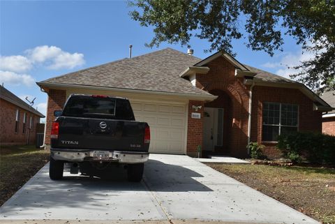 Photo of 16630 Great Oaks Glen Drive, Houston, TX 77083 (MLS # 61455143)