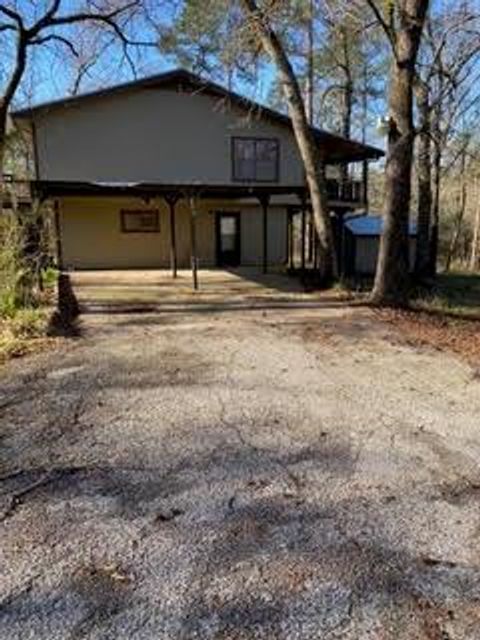 Photo of 138 Summer Place, Huntsville, TX 77340 (MLS # 63585661)