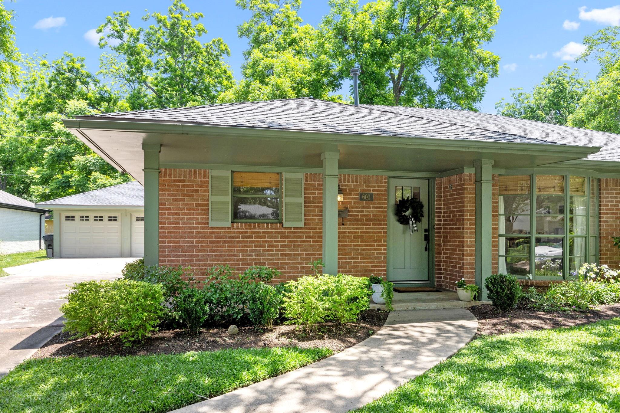 603 Alcorn Street