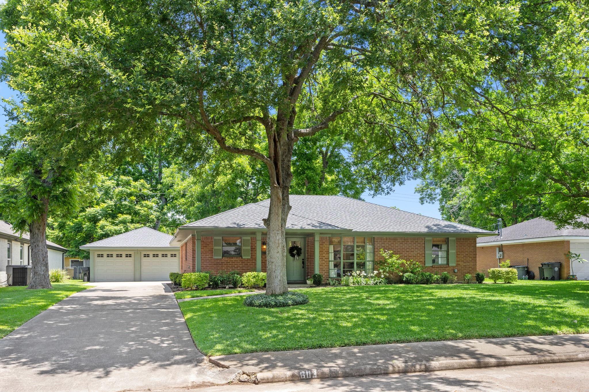 603 Alcorn Street