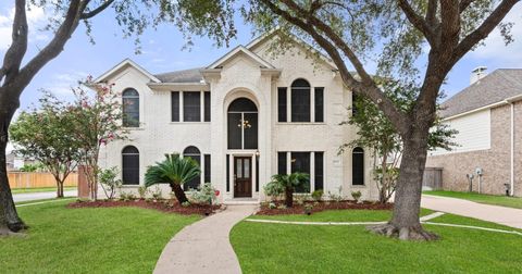 Photo of 15718 Stroudwater Lane, Houston, TX 77084 (MLS # 85717010)