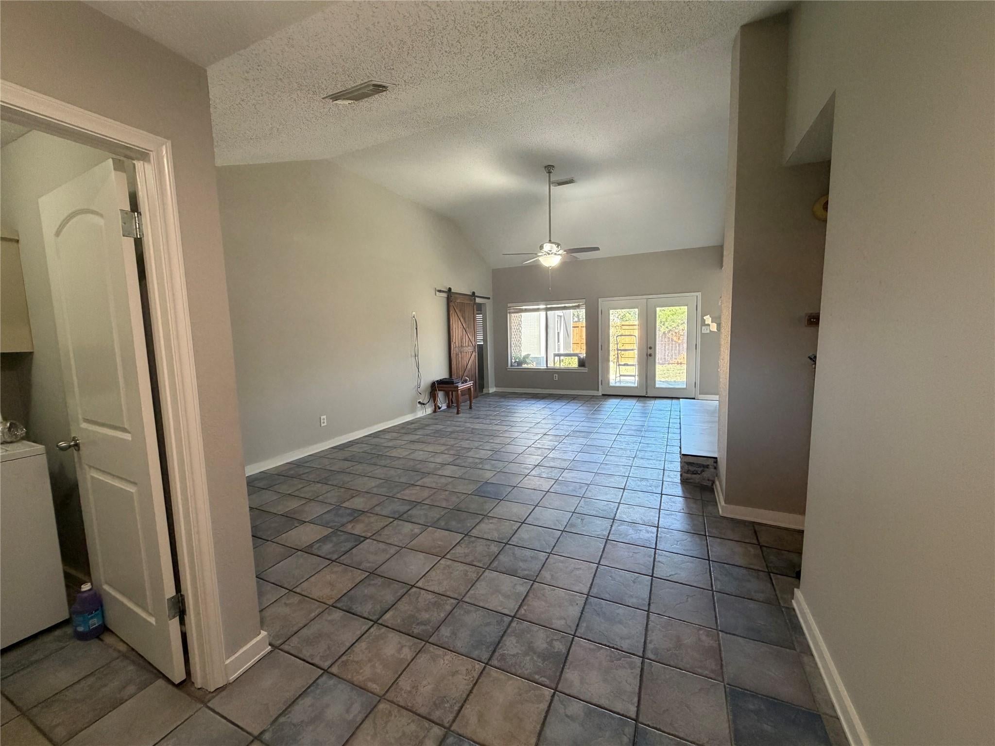 455 Oakdale Drive