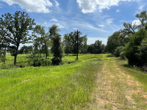 Photo of 0 Hickory Loop, Thornton, TX 76687 (MLS # 96451805) Photo of 0 Hickory Loop, Thornton, TX 76687 (MLS # 96451805)