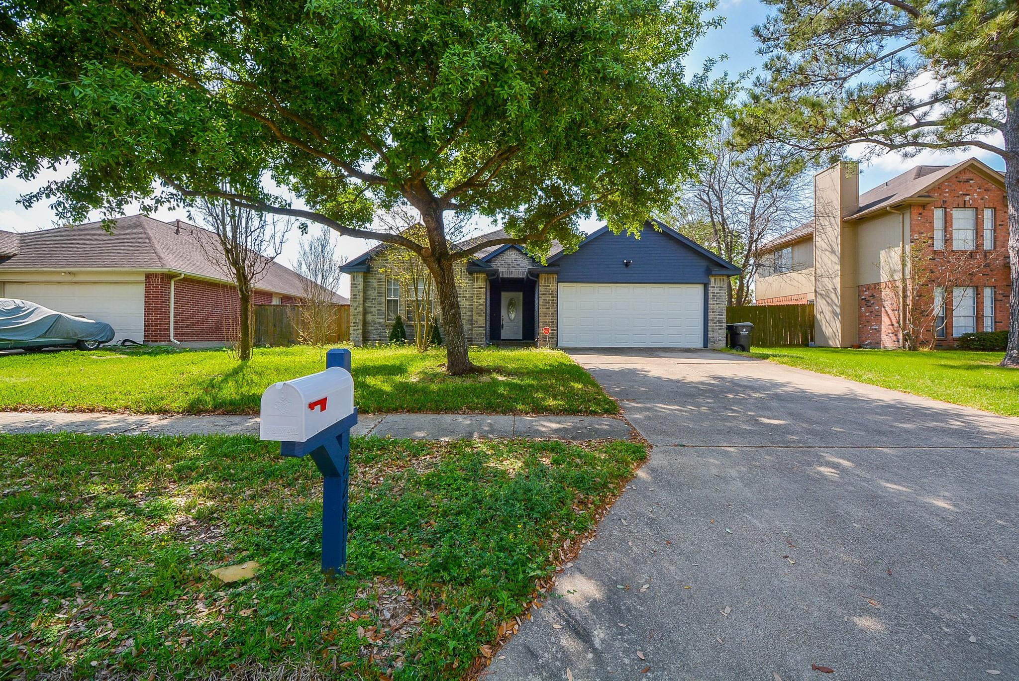 22811 Market Square Lane