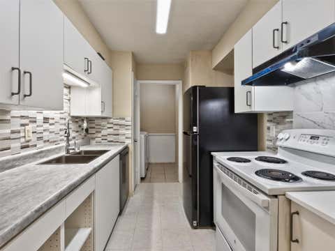 Condo For Sale - 9700 Leawood Blvd #1315<br/> Houston, TX 77099