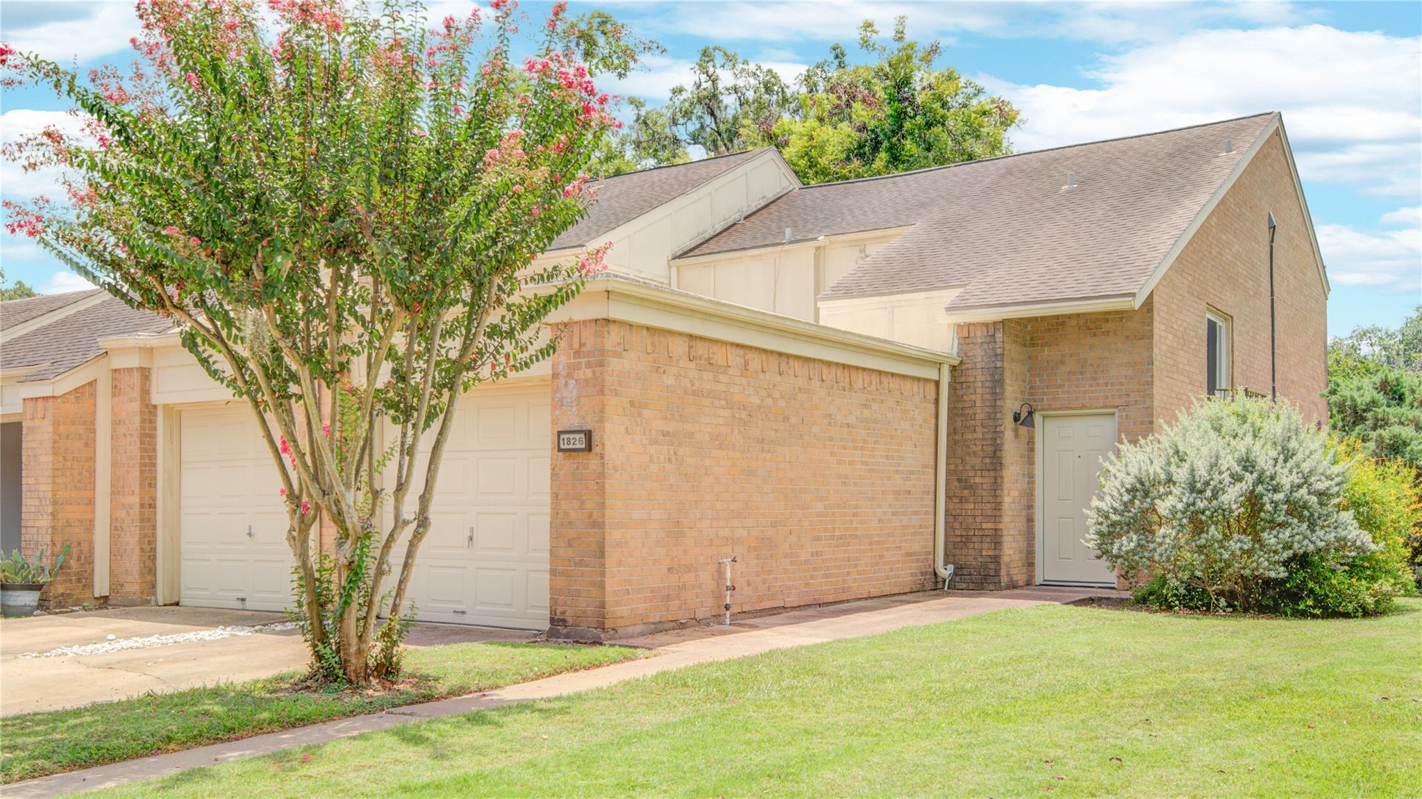1826 Veranda Drive