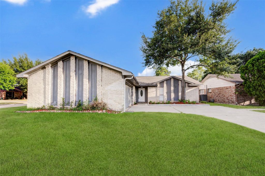 Photo of 16603 Kieth Harrow Boulevard, Houston, TX 77084 (MLS # 94829293)