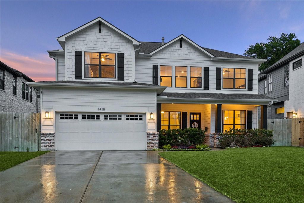 Photo of 1418 Chamboard Lane, Houston, TX 77018 (MLS # 85229943)