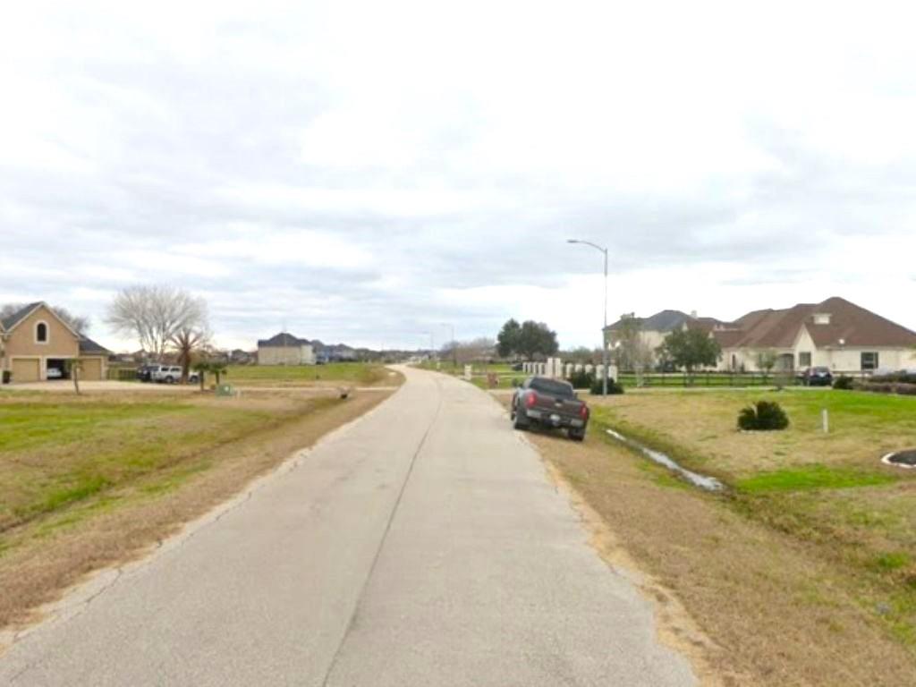 13711 Lake Ridge Drive