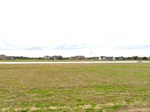 Photo of 13711 Lake Ridge Drive, Richmond, TX 77469 (MLS # 91198929)
