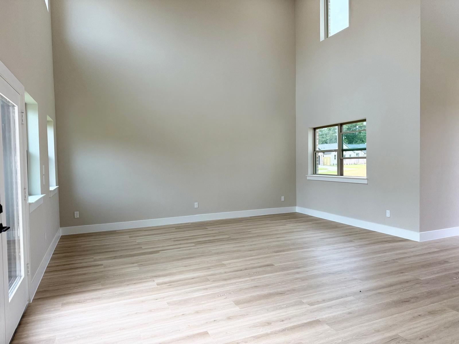 2615 Liguria Ln