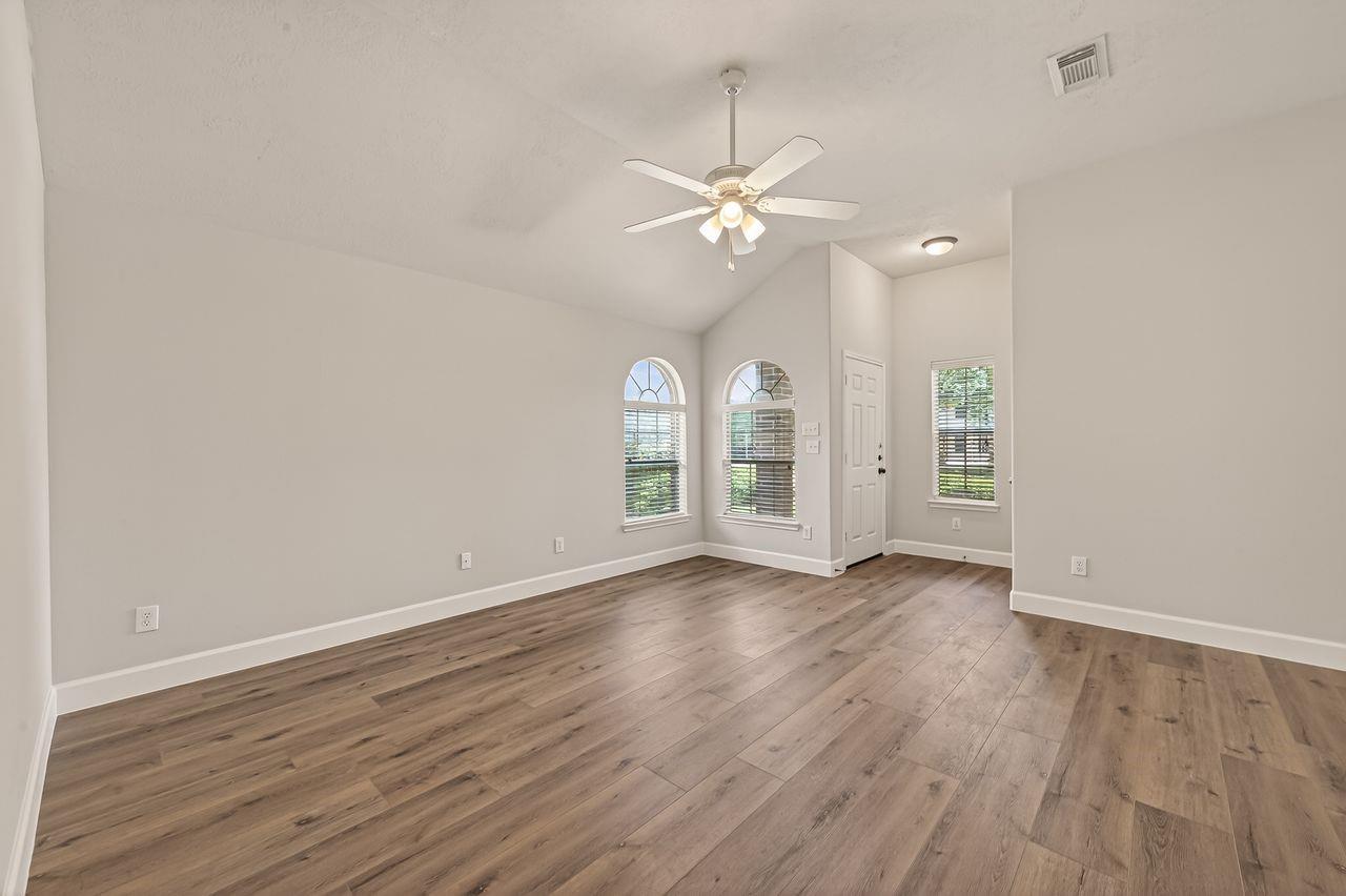 6739 Windy River
