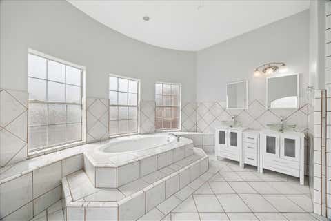 Tiny photo for 5027 Creekmont Drive, Houston, TX 77091 (MLS # 53930047)