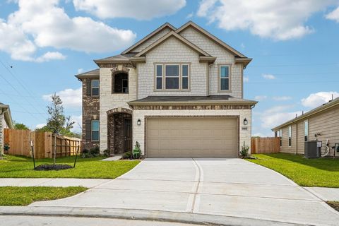 Homes For Sale - 1403 Grand Olympia Drive<br/> Fresno, TX 77545