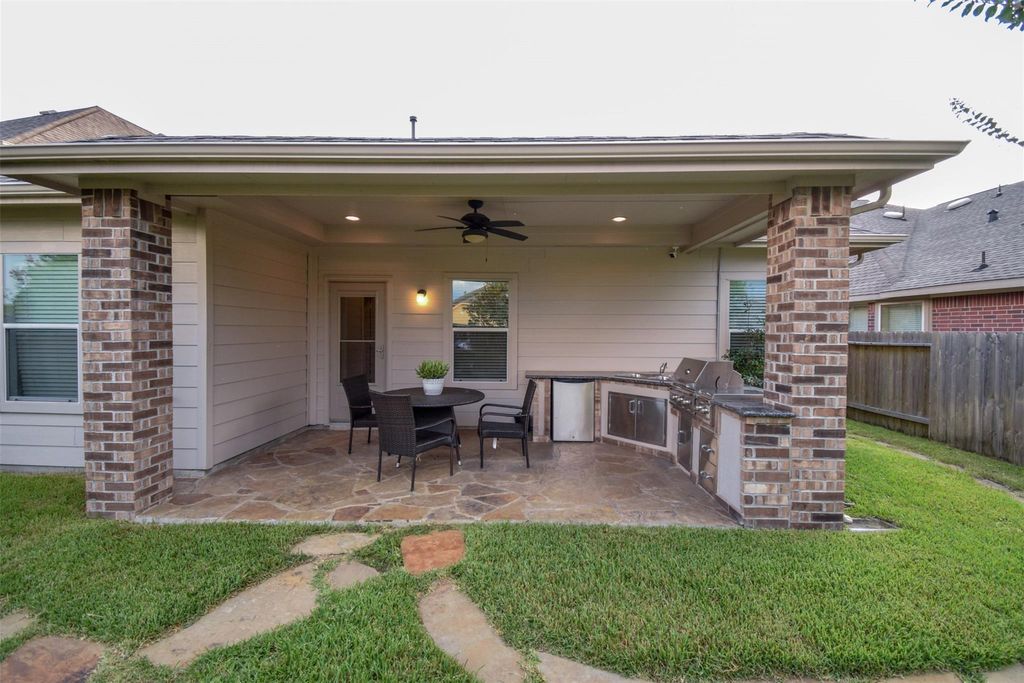 Photo of 14410 Heath Falls Lane, Cypress, TX 77429 (MLS # 27164397)