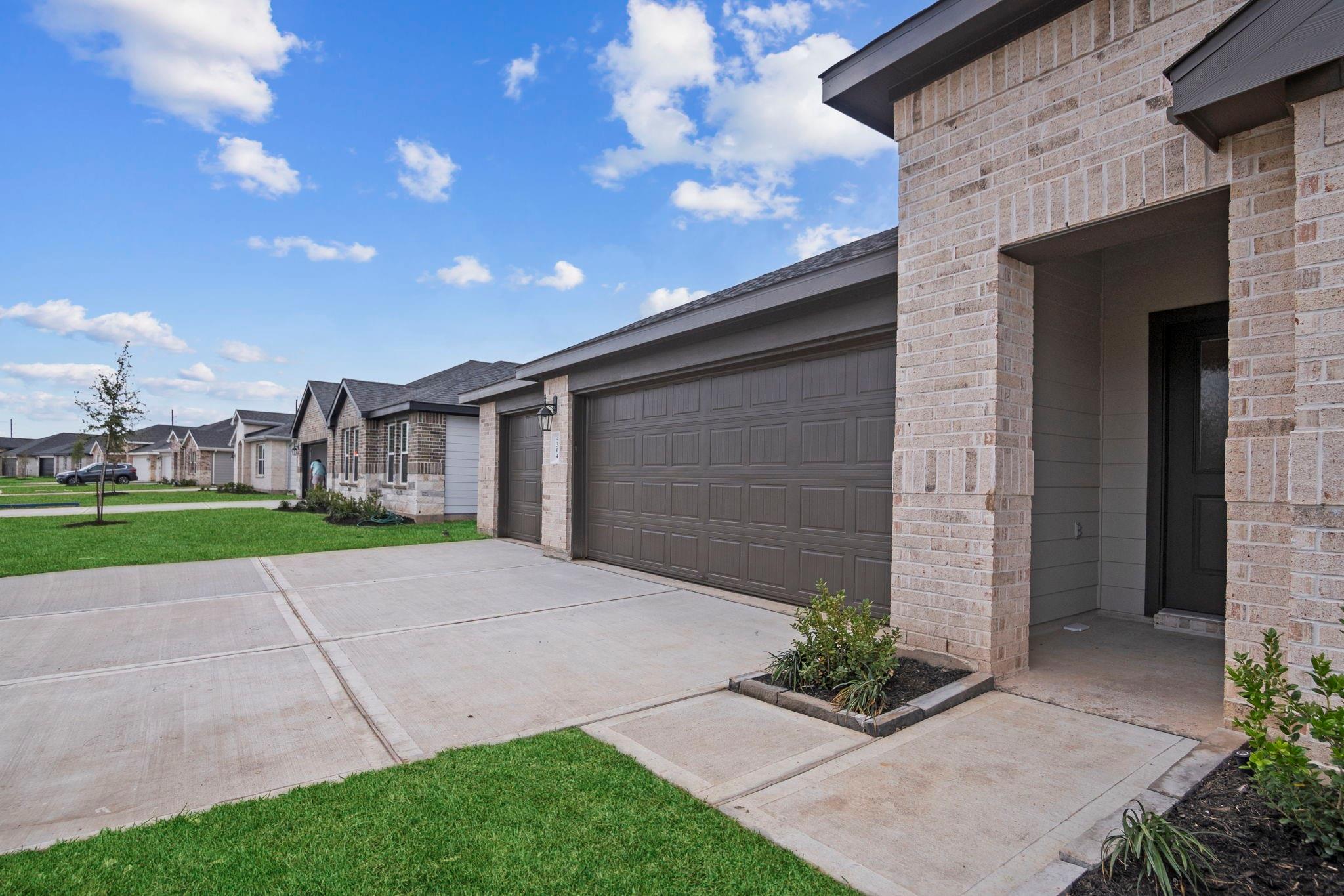 12823 Sunny Fields Lane