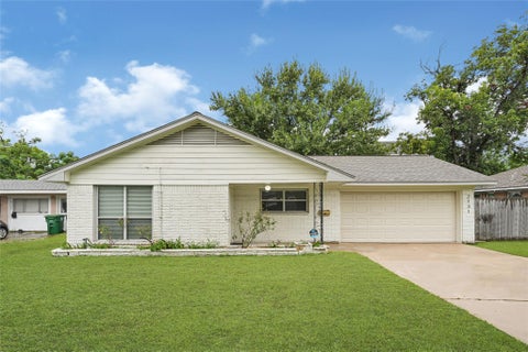 Photo of 2131 Counter Point Drive, Houston, TX 77055 (MLS # 16424983)