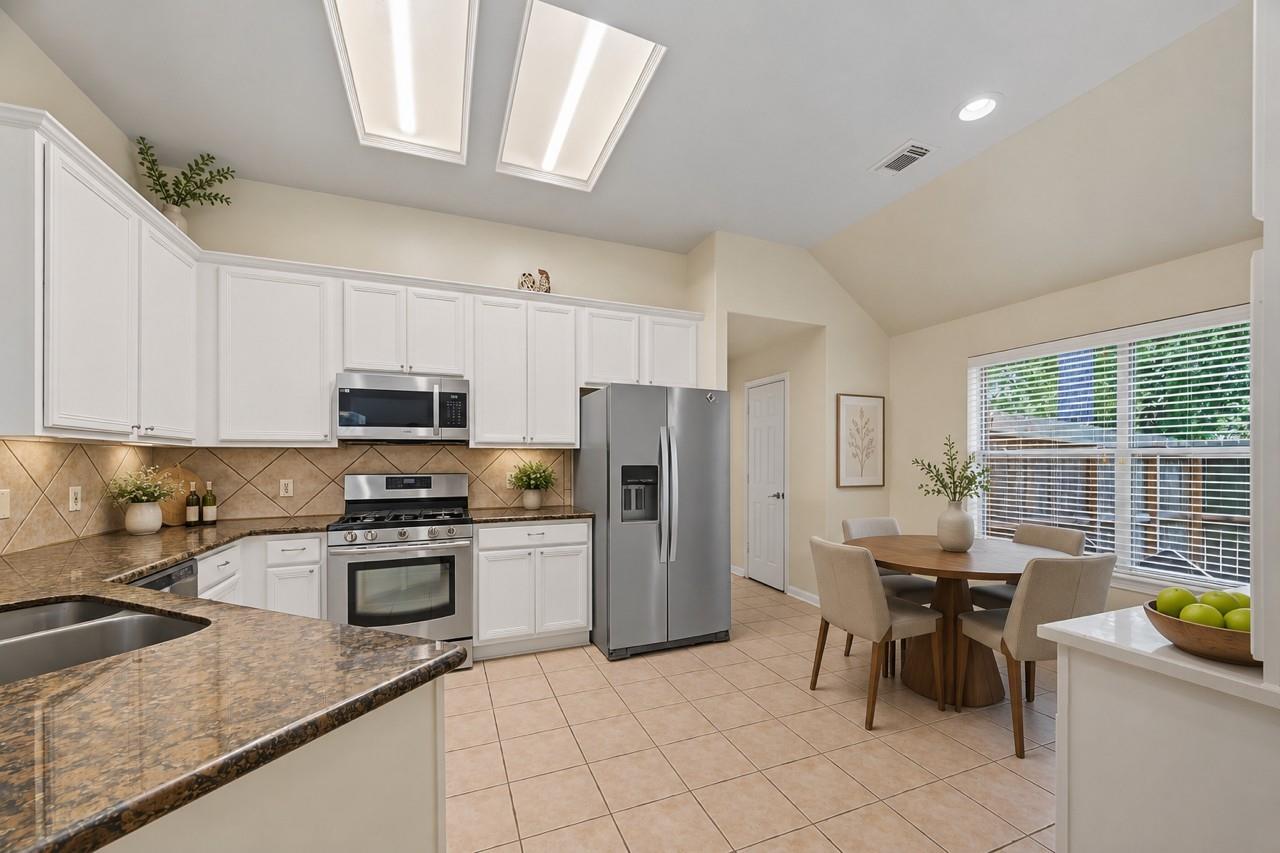 22 Fair Light Court