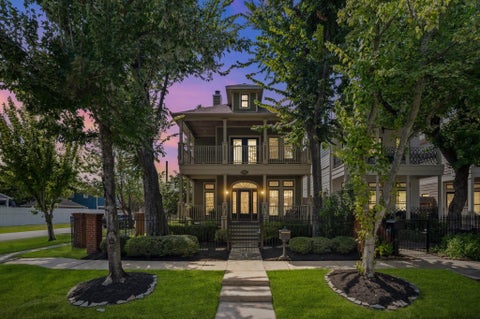 Photo of 501 Columbia Street, Houston, TX 77007 (MLS # 34679295)