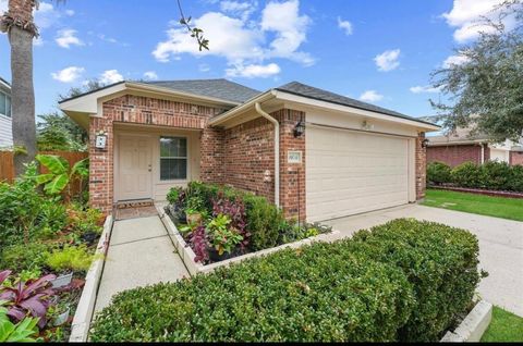 Photo of 1614 York Creek Drive, Houston, TX 77014 (MLS # 39005279)