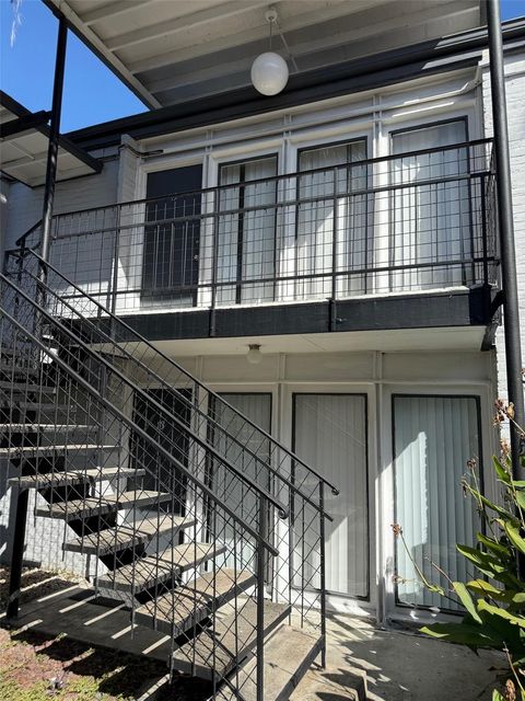 Photo of 1000 Heights Boulevard #19, Houston, TX 77008 (MLS # 63906406)