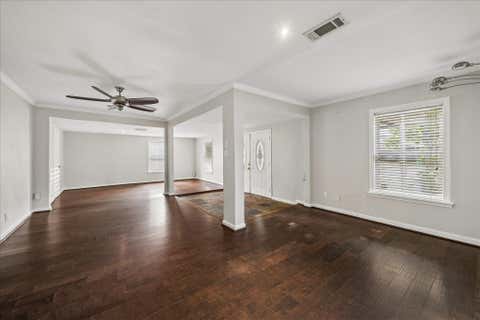 Photo of 6621 Westview, Houston, TX 77055 (MLS # 62352362)