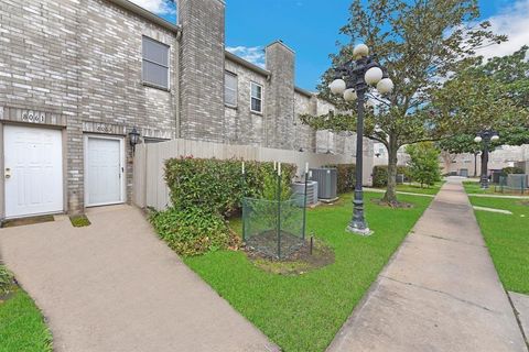 Photo of 8063 El Mundo Street #8063, Houston, TX 77054 (MLS # 74862574)