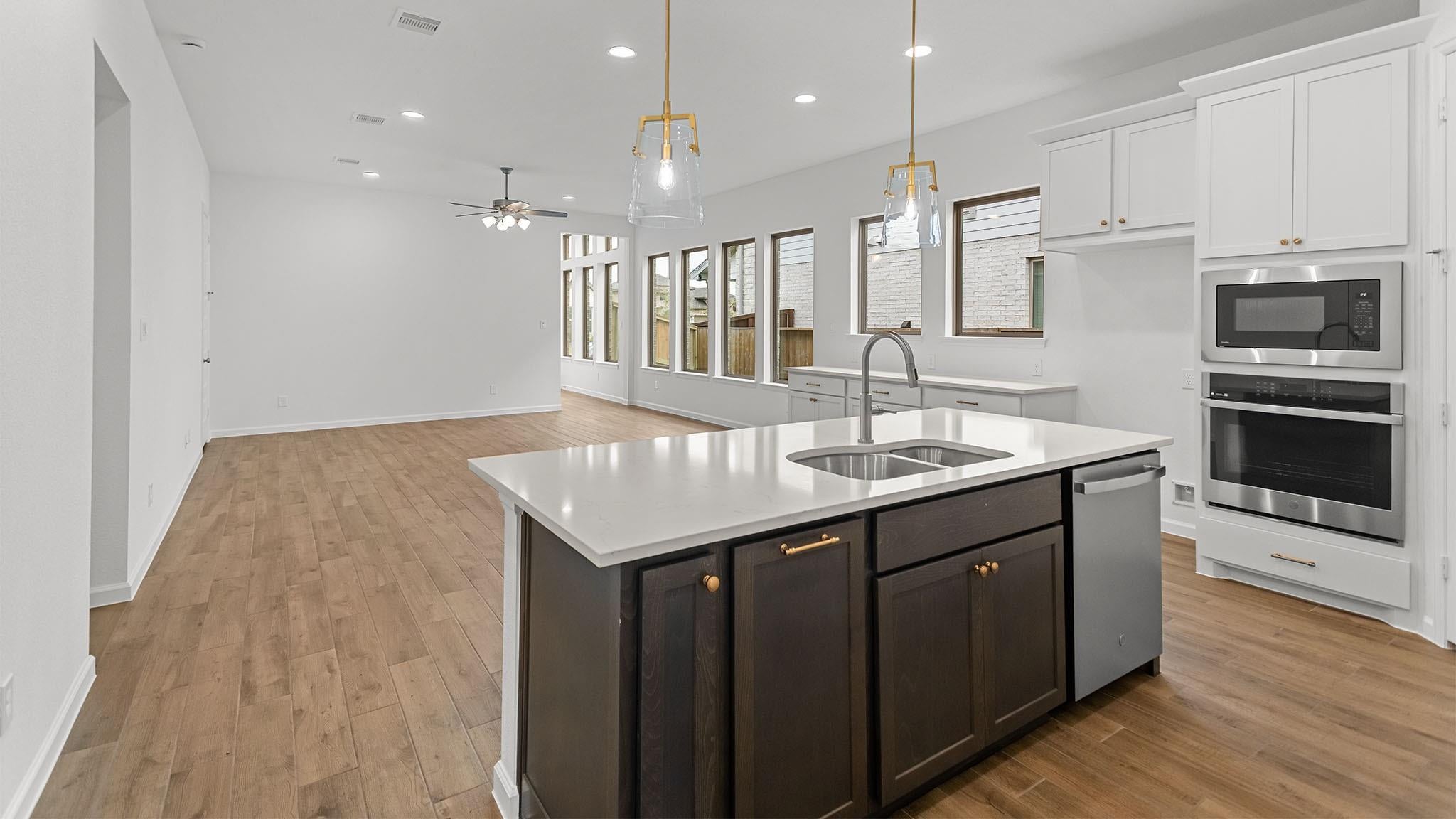 6027 Cottontail Lane