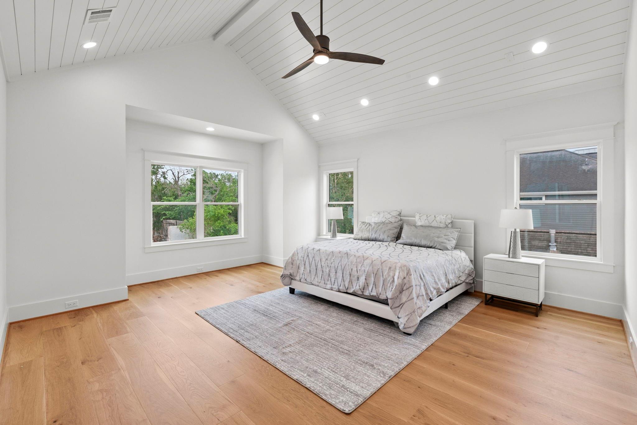 Houston, Texas, 77008, United States, 4 Bedrooms Bedrooms, ,4 BathroomsBathrooms,Residential,Active,2045006