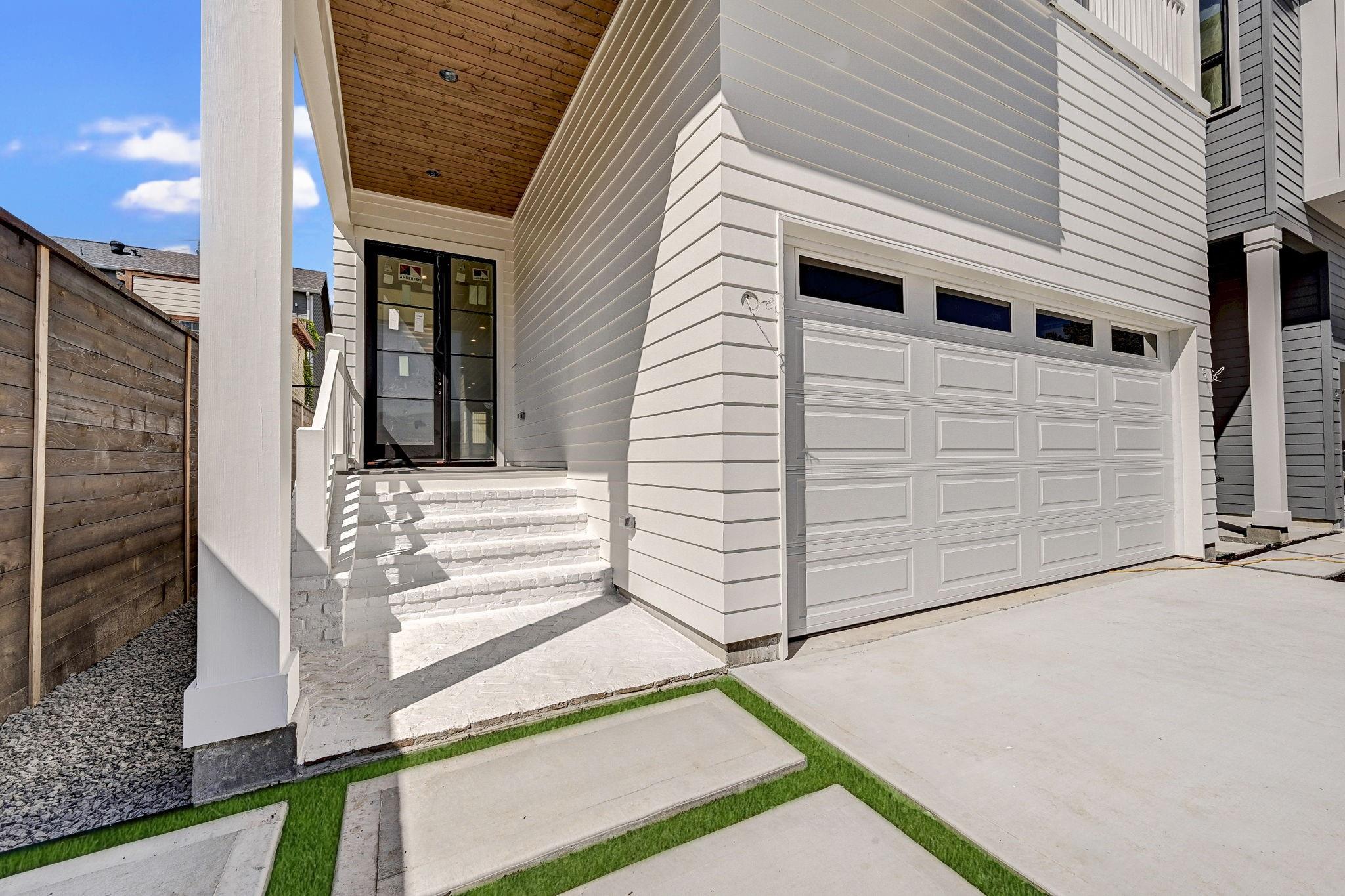 Houston, Texas, 77008, United States, 4 Bedrooms Bedrooms, ,4 BathroomsBathrooms,Residential,Active,2045006