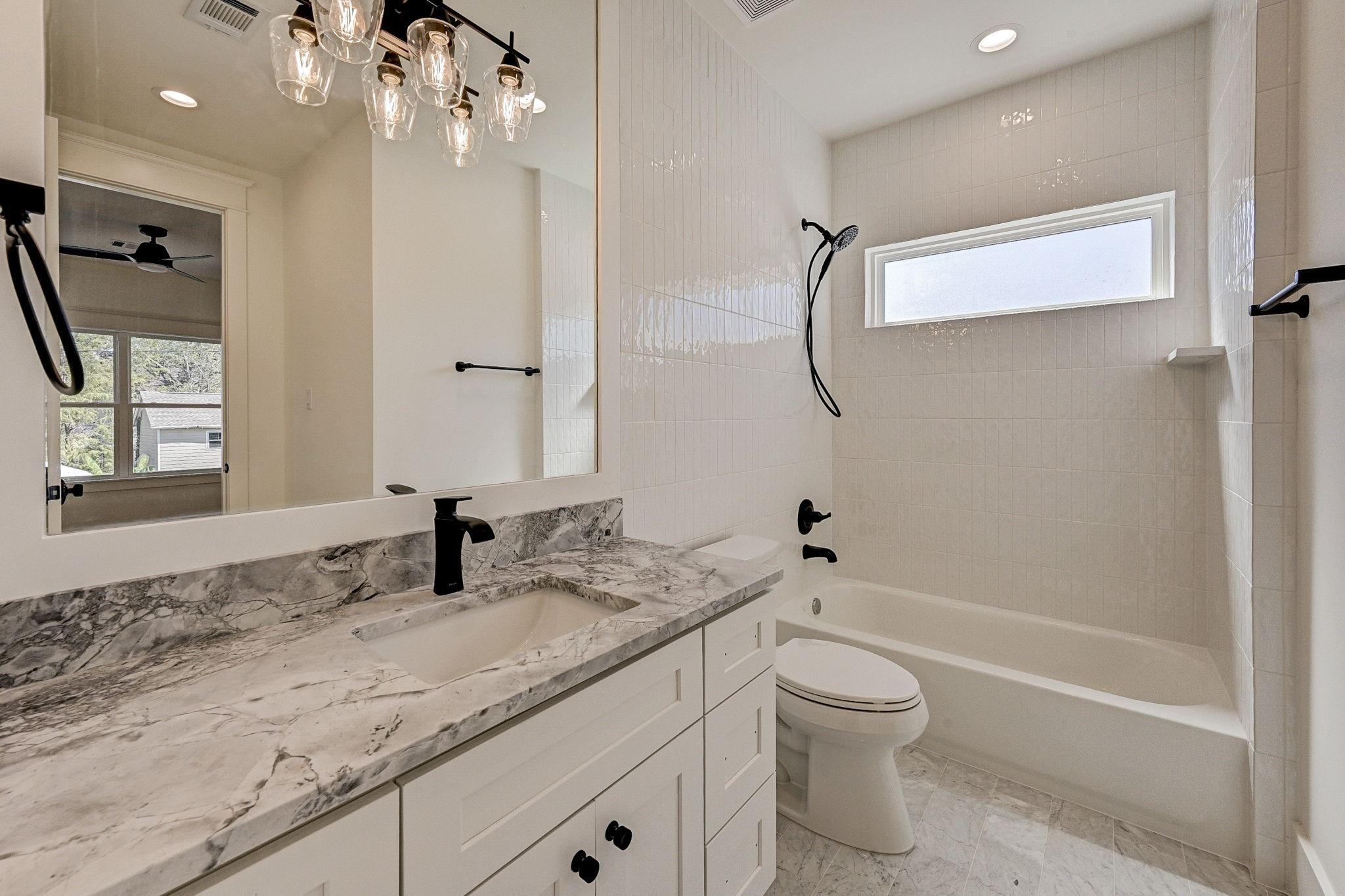 Houston, Texas, 77008, United States, 4 Bedrooms Bedrooms, ,4 BathroomsBathrooms,Residential,Active,2045006
