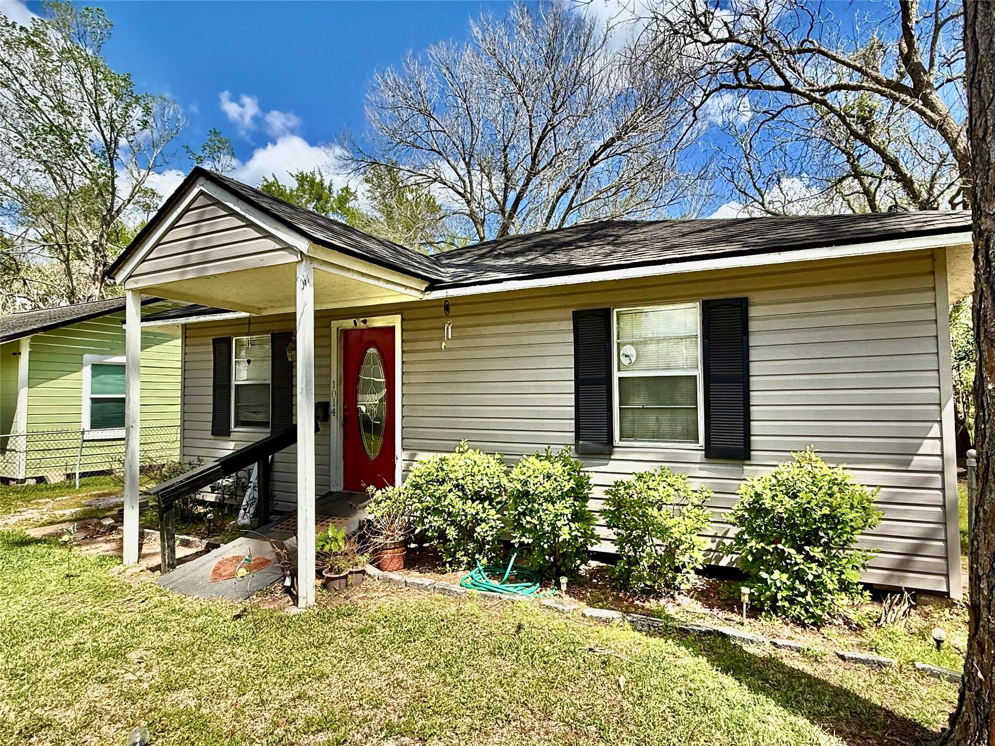 1014 N Arcola Street