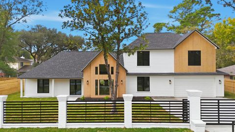 1911 E Allegro Street Houston TX 77080