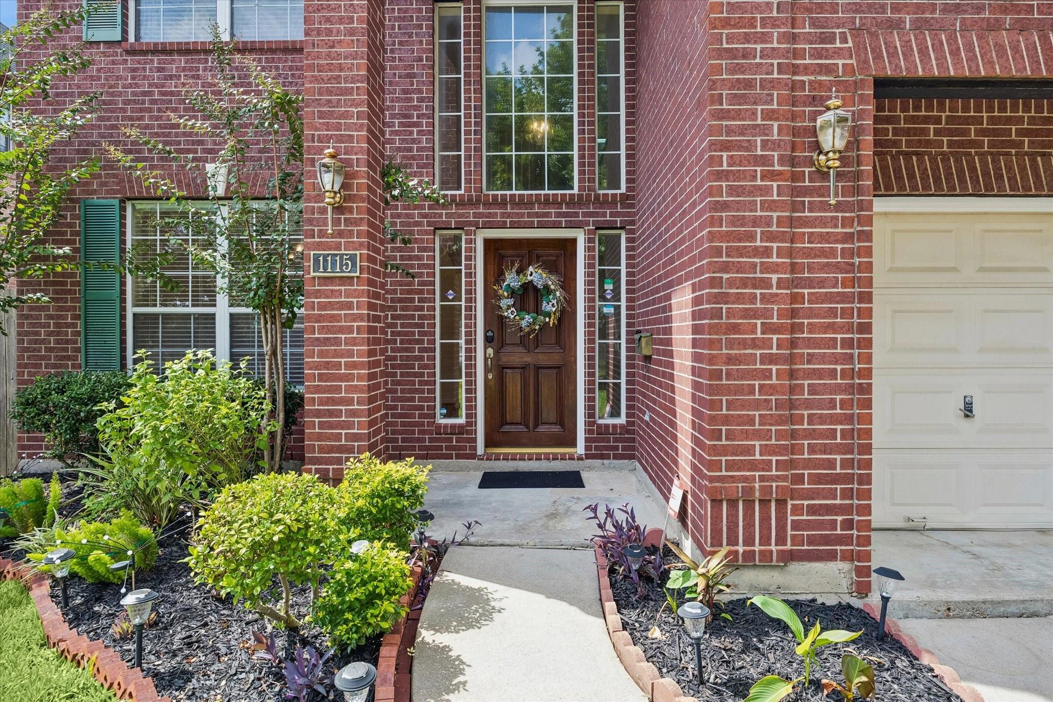 1115 Mulberry Lane