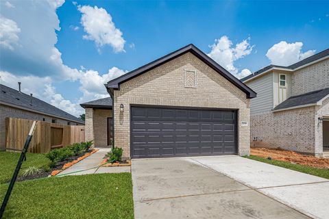 Photo of 218 Emerald Thicket Lane, Huffman, TX 77336 (MLS # 97538082)