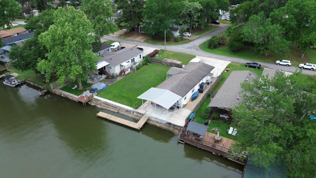 Photo of 14186 Shadow Bay Drive, Willis, TX 77318 (MLS # 95805935)