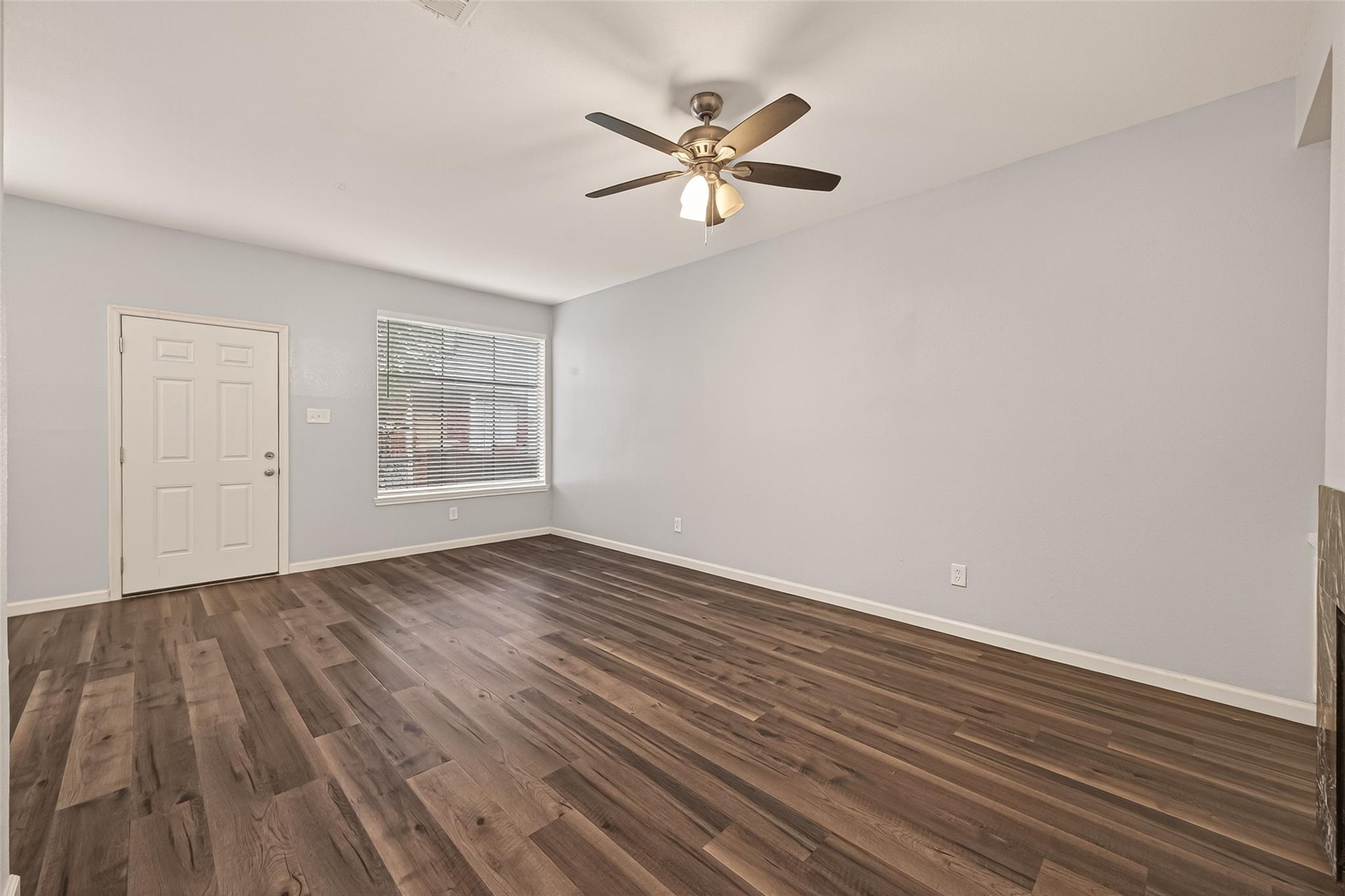 1103 Dulles Avenue 1303