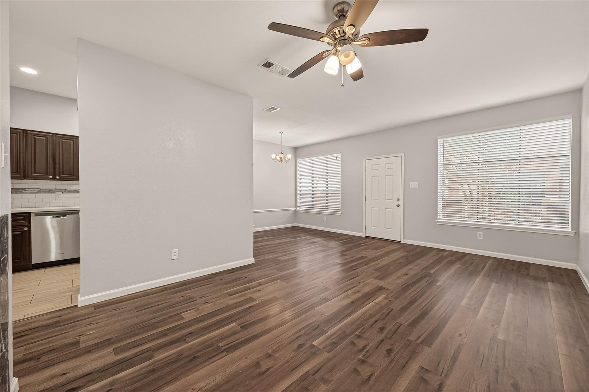 1103 Dulles Avenue 1303