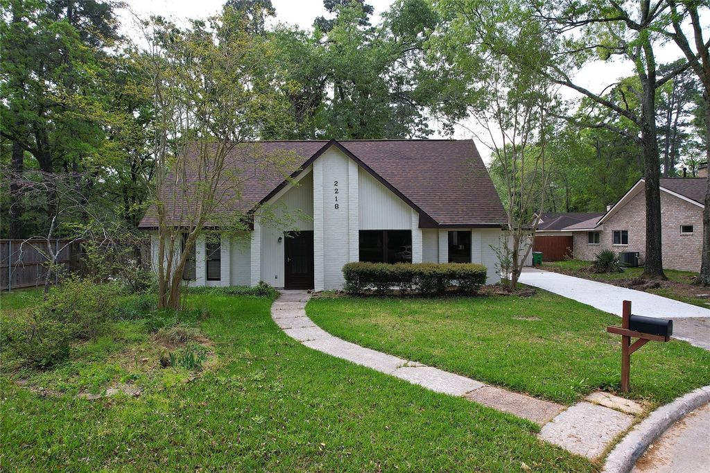 Photo of 2218 Poplar Park Drive, Houston, TX 77339 (MLS # 85516014)