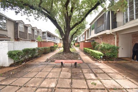 Photo of 2595 Marilee Lane #2, Houston, TX 77057 (MLS # 20143661)