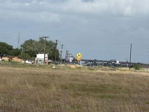 Photo of 1506 E Jackson Street, El Campo, TX 77437 (MLS # 95658790)