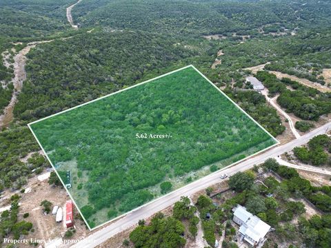 Photo of 1 Timbercreek Road, Pipe Creek, TX 78063 (MLS # 89953279)