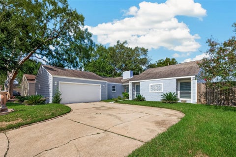 Photo of 15606 Pine Mountain Drive, Houston, TX 77084 (MLS # 84214283)