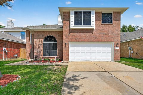 Photo of 16602 Pademelon Drive, Sugar Land, TX 77498 (MLS # 83399578)