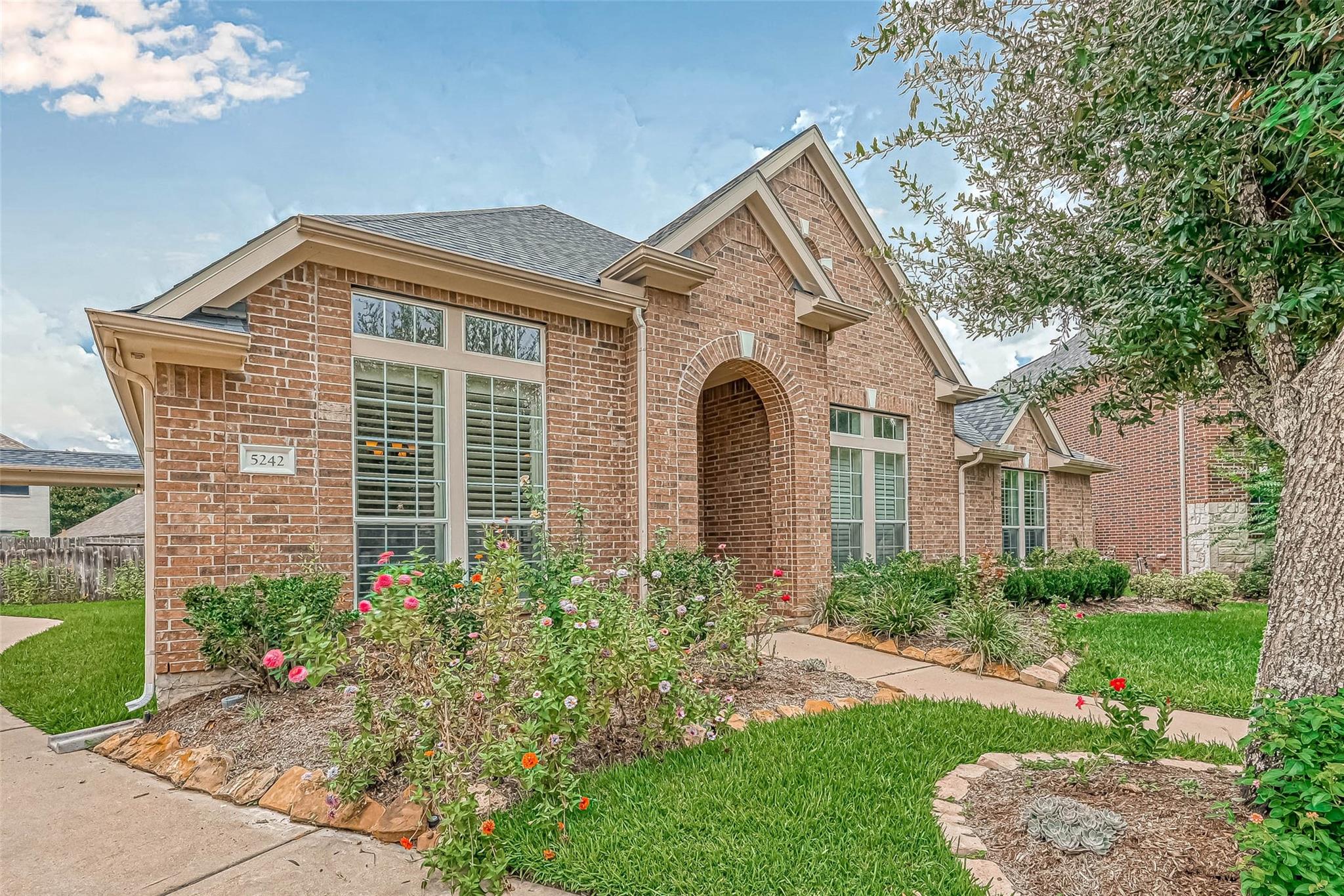 5242 Fountainbrook Lane