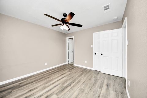 Tiny photo for 5639 Westover Street, Houston, TX 77033 (MLS # 7128938)