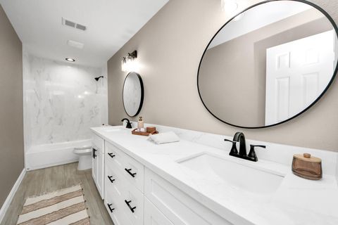 Tiny photo for 5639 Westover Street, Houston, TX 77033 (MLS # 7128938)