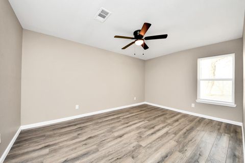 Tiny photo for 5639 Westover Street, Houston, TX 77033 (MLS # 7128938)
