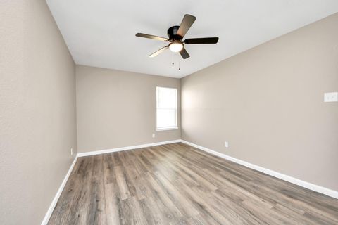 Tiny photo for 5639 Westover Street, Houston, TX 77033 (MLS # 7128938)