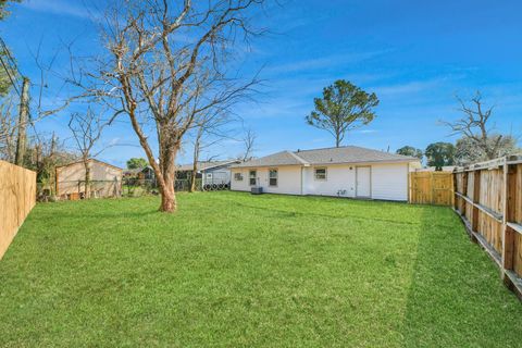 Tiny photo for 5639 Westover Street, Houston, TX 77033 (MLS # 7128938)